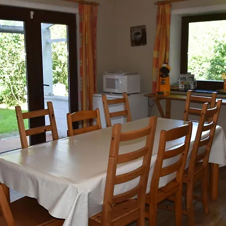 Сasa de vacaciones G Te With Private Garden In Br Ly De Pesche Couvin